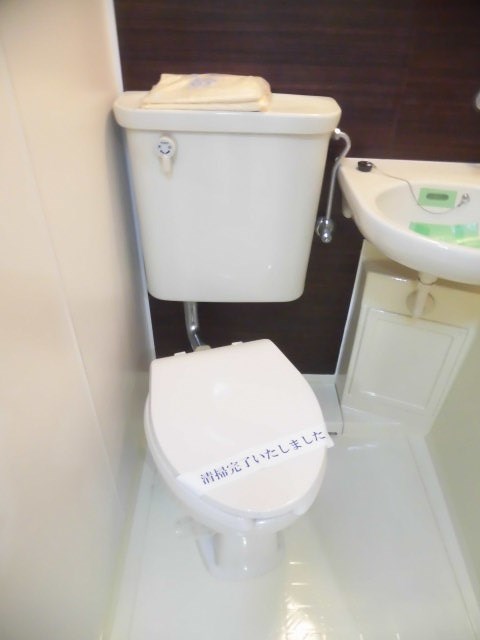 トイレ　同仕様別部屋