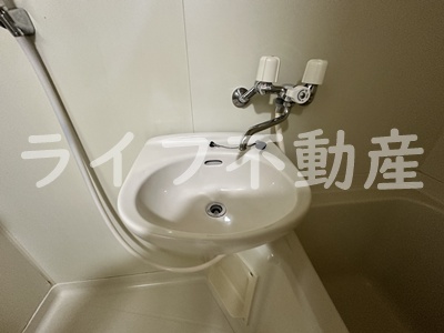 洗面設備　洗面所です