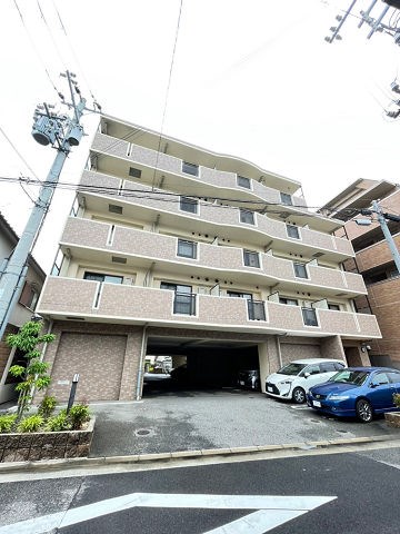 建物外観　外観は落ち着いています