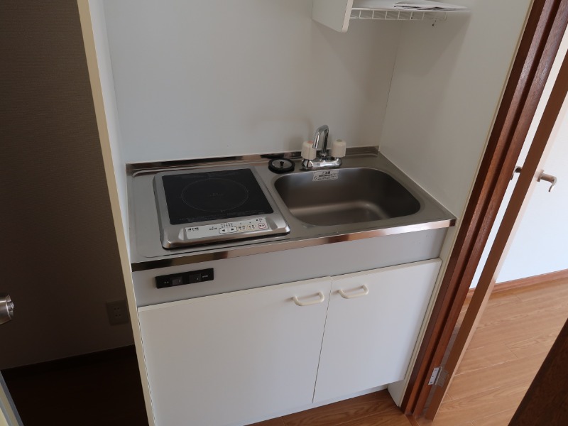 キッチン　※別号室の写真となります。