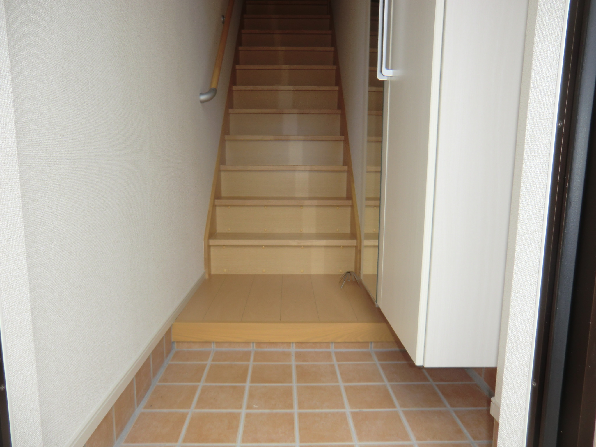 玄関　玄関内部
