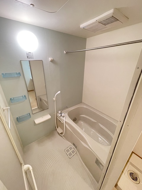 バス・シャワールーム　別部屋参考写真です