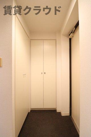 玄関　落ち着いた色合いの玄関！