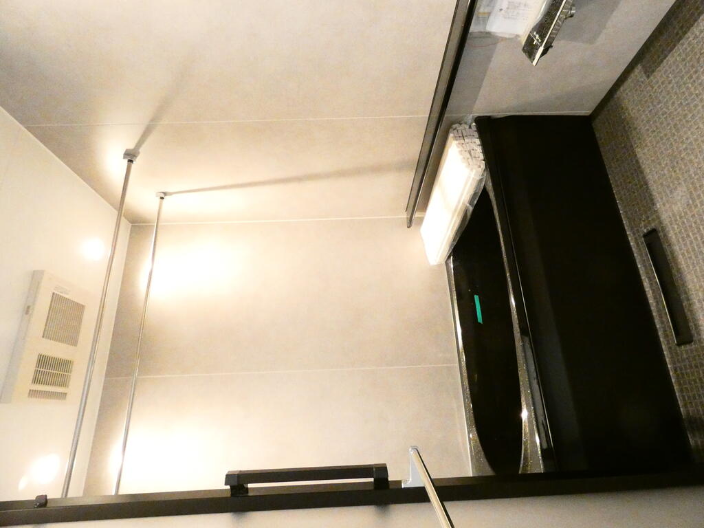 バス・シャワールーム　浴室は広めゆったりサイズの1418