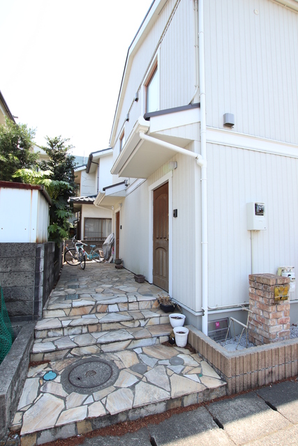エントランス　玄関入り口♪