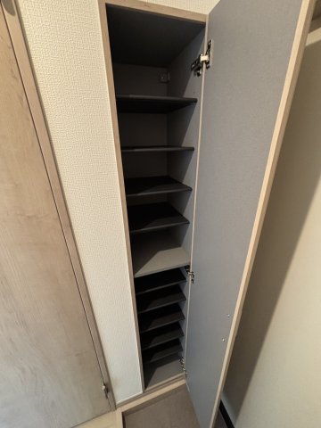収納　※同じ間取りの別部屋の写真になります
