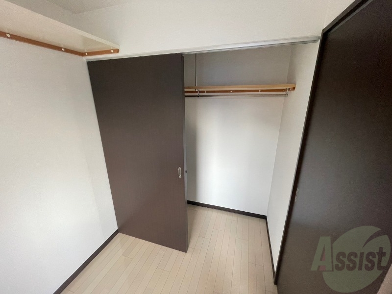 収納　収納もバッチリあるのでお部屋が片付きますよ！