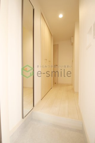 玄関　※同建築シリーズの内装写真　※参考イメージです