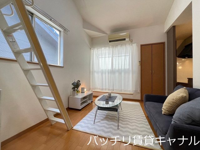 居室・リビング　画像は同型イメージの為、現況を優先いたします。