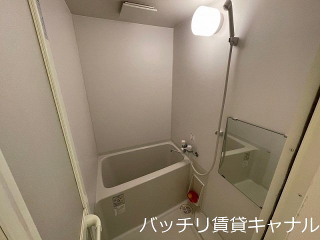 バス・シャワールーム　画像は同型イメージの為、現況を優先いたします。