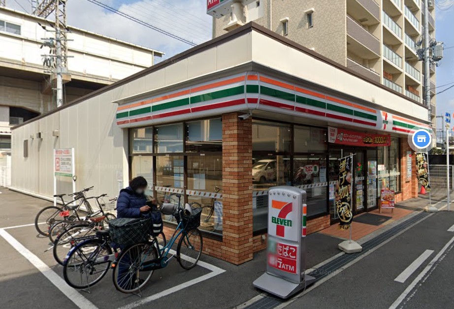 コンビニ　セブンイレブン 東大阪小阪本町2丁目店（コンビニ）まで158m