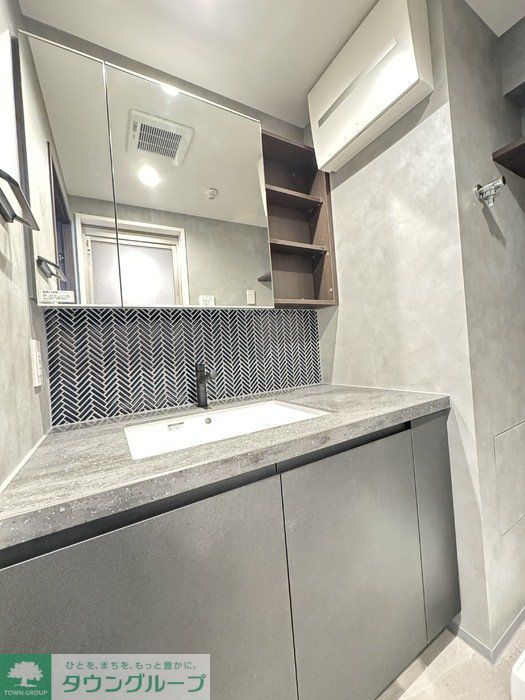 洗面設備　お部屋探しは株式会社　タウンハウジング　までお気軽にお問合…