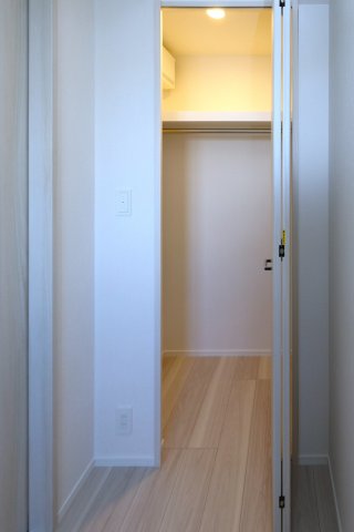 収納　参考写真（同物件別部屋）