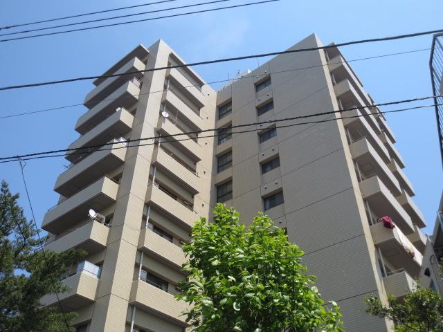 建物外観　鉄筋コンクリート造のマンションタイプです