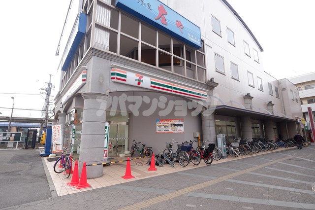 コンビニ　セブンイレブン北坂戸駅東口店（コンビニ）まで206m