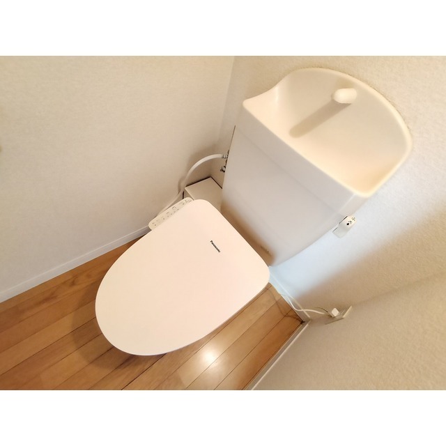 トイレ　※同仕様のお部屋の画像となります。