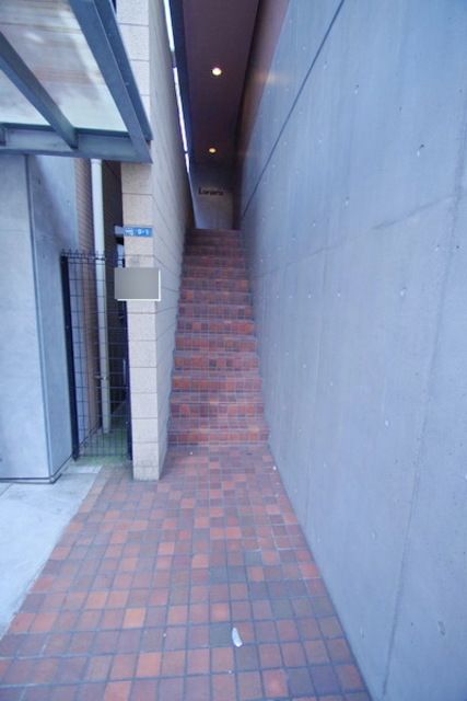 エントランス　★お部屋探しはタウンハウジング稲田堤店まで★