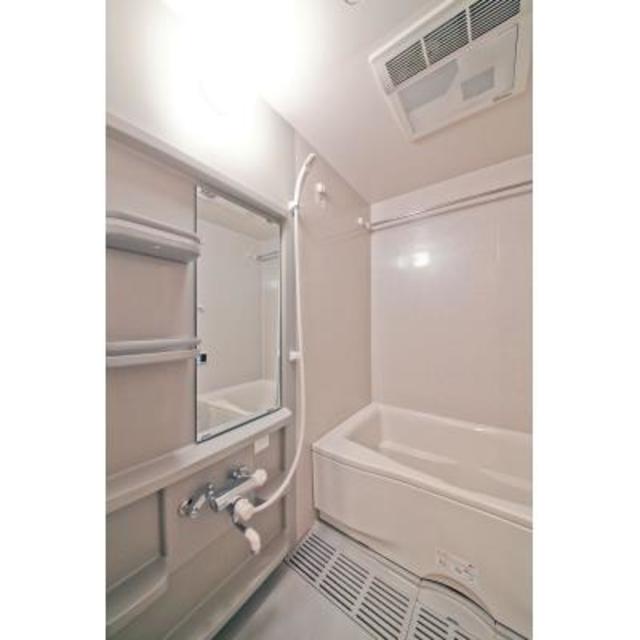 バス・シャワールーム　※写真は同タイプ住戸です。