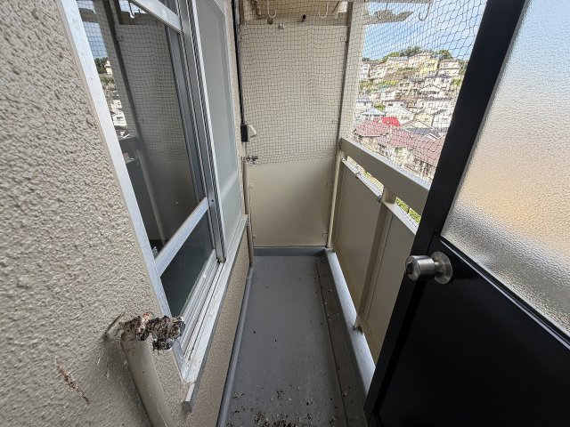 バルコニー　暖かな日差しのふりそそぐバルコニー