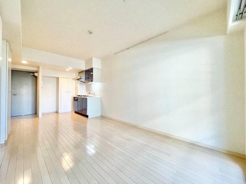 その他部屋・スペース　バルコニー側から見たお部屋♪