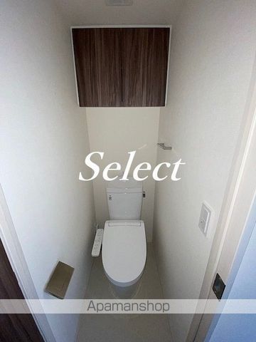 京急本線 子安駅 徒歩10分 5階建 築4年のトイレ写真