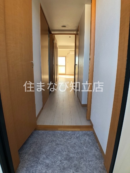 玄関　同型別部屋写真