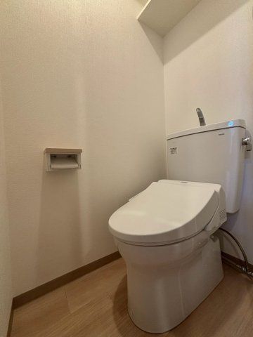 トイレ　（別タイプ参考写真）桜坂第３ハイツ　豊島区北大塚3
