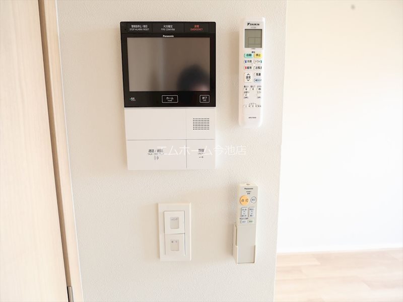 セキュリティ　TVモニター付インターホン