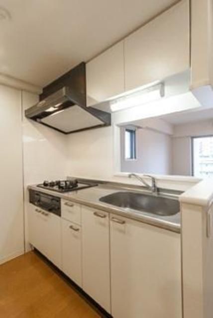 キッチン　※写真は同タイプ住戸です。