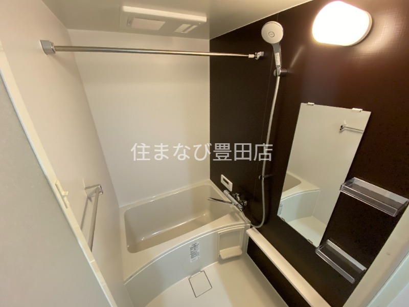 バス・シャワールーム　同型別部屋写真