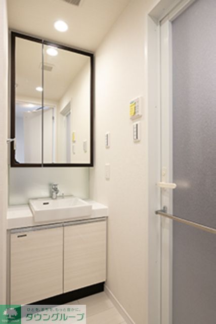 洗面設備　※写真は同タイプ住戸です。