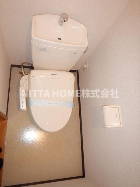 トイレ　ウォシュレット設備が付いています＊