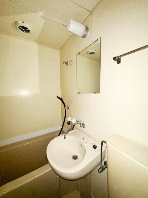 洗面設備　別部屋同仕様タイプ