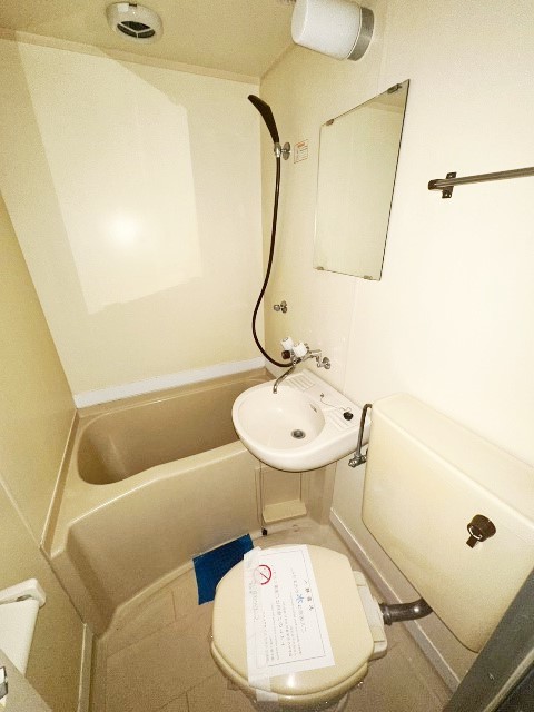 トイレ　別部屋同仕様タイプ