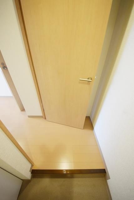 玄関　※別号室参考写真