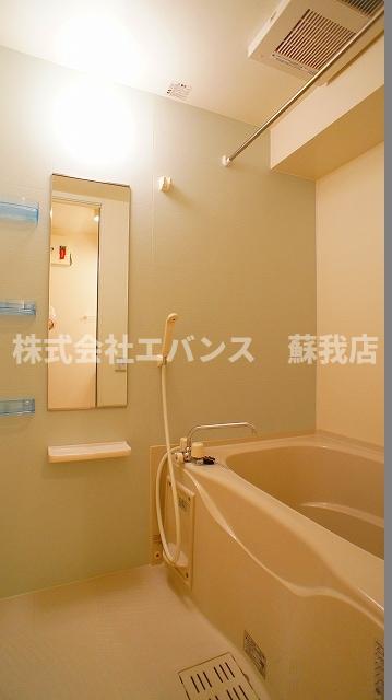 バス・シャワールーム　お風呂です
