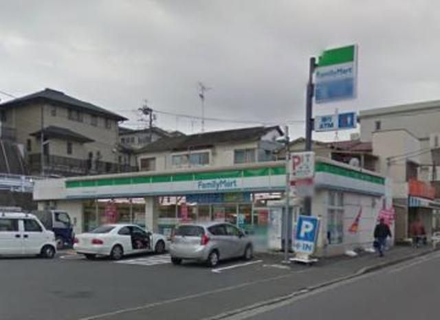 コンビニ　★★ファミリーマート（コンビニ）まで220m