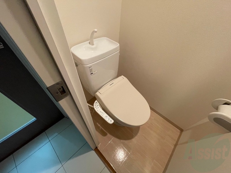 トイレ　ウォシュレット機能がついたトイレ。安心して使用できますね。