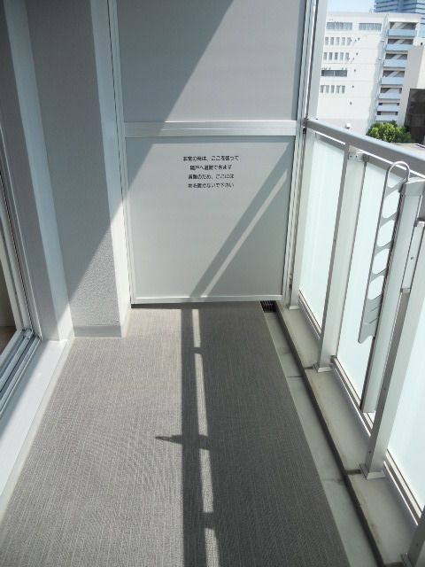 バルコニー　バルコニー