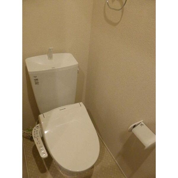 トイレ　コンパクトで使いやすいトイレです