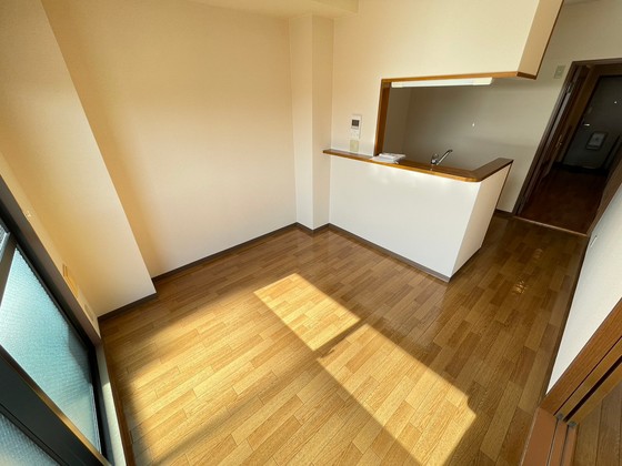 居室・リビング　※別部屋の写真です