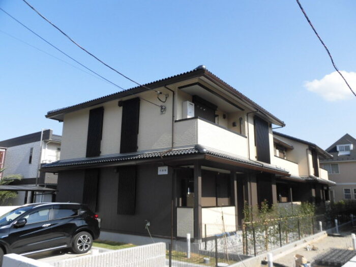 建物外観　ファミリーや二人暮らしにおすすめの2LDK◎ネット無料♪