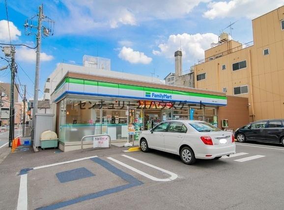 コンビニ　ファミリーマート宇都宮一番町店（コンビニ）まで320m
