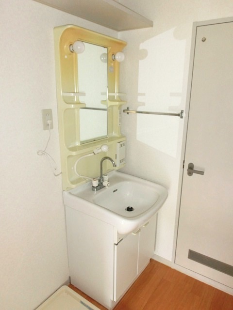 リバーサイドハウス弐番館の内装写真