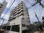 建物外観　外観　オートロック防犯カメラ　敷地内平面駐車場　屋根付駐輪場
