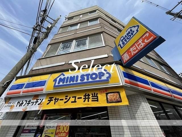 コンビニ　ミニストップ（コンビニ）まで158m