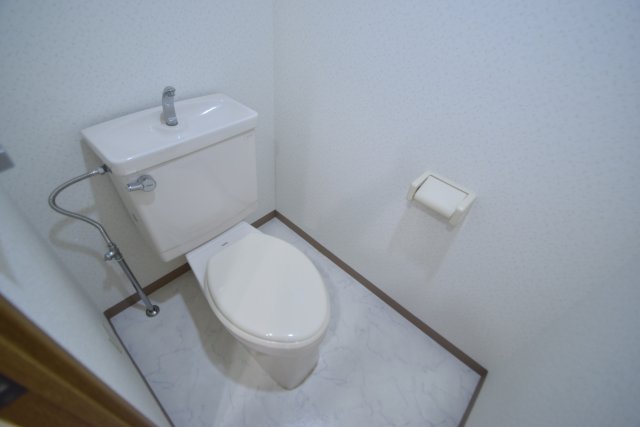 トイレ　コンパクトで使いやすいトイレです