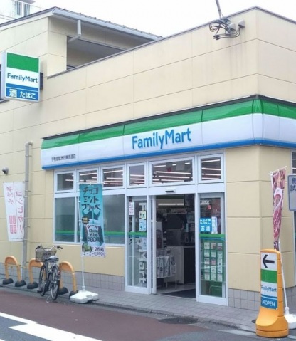 コンビニ　ファミリーマート伊勢彦鮫洲旧東海道店（コンビニ）まで96m