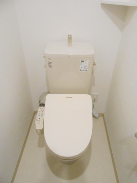トイレ　同タイプの内観です。