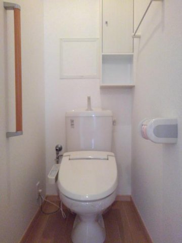 トイレ　トイレもきれいです